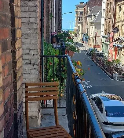 Loft En Duplex Avec Vue Sur Plage Et Chenal Dieppe Exterior photo